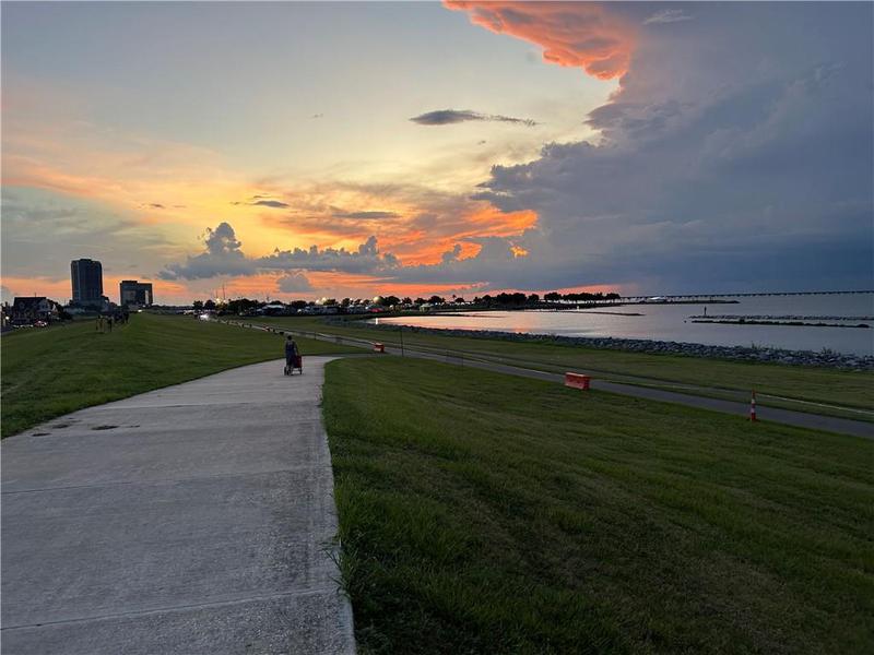 Image for property 712 Brockenbraugh Court, Other States, LA 70005