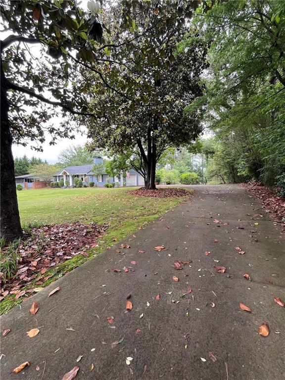 Image for property 4925 Happy Hollow Road, Dunwoody, GA 30360