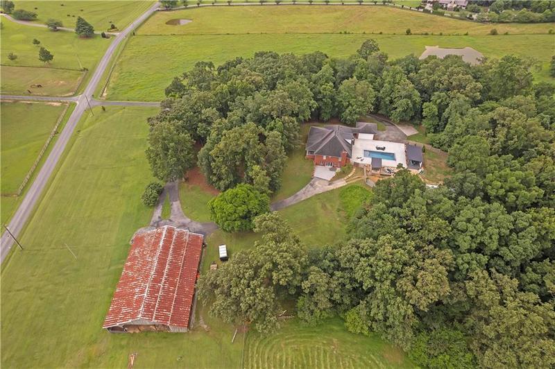 Image for property 320 School House Road, Calhoun, GA 30701