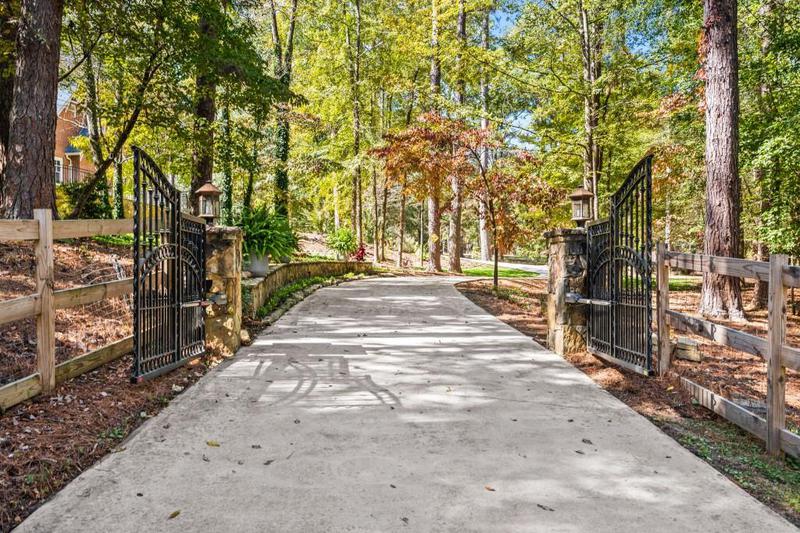 Image for property 222 Valley View Drive, Rockmart, GA 30153