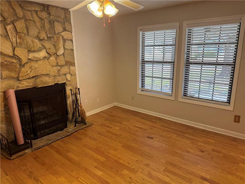 Image for property 31 Riverview Court, Cartersville, GA 30701