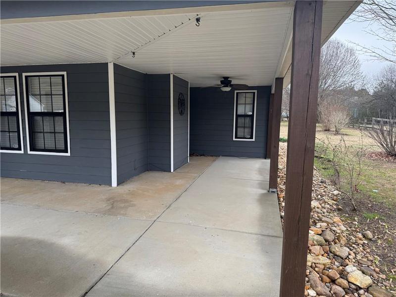 Image for property 31 Riverview Court, Cartersville, GA 30701