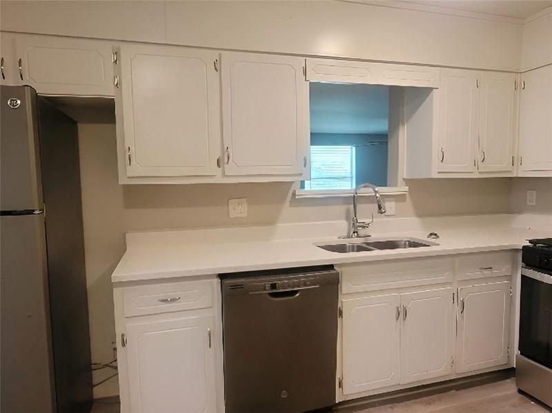 Image for property 620 Lakeridge Circle, Conyers, GA 30094