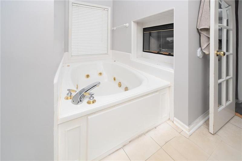 Image for property 4685 Hamptons Drive, Alpharetta, GA 30004