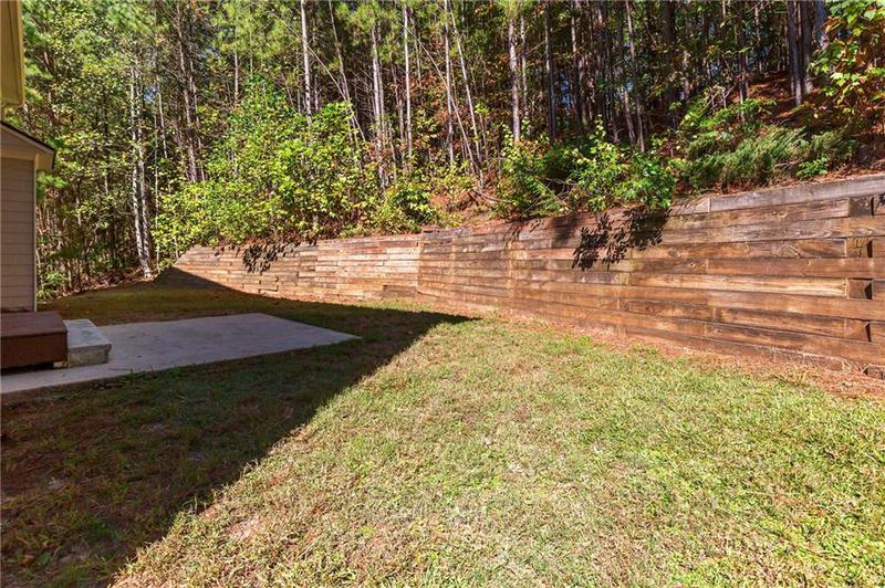 Image for property 906 Fox Croft Place, Canton, GA 30114