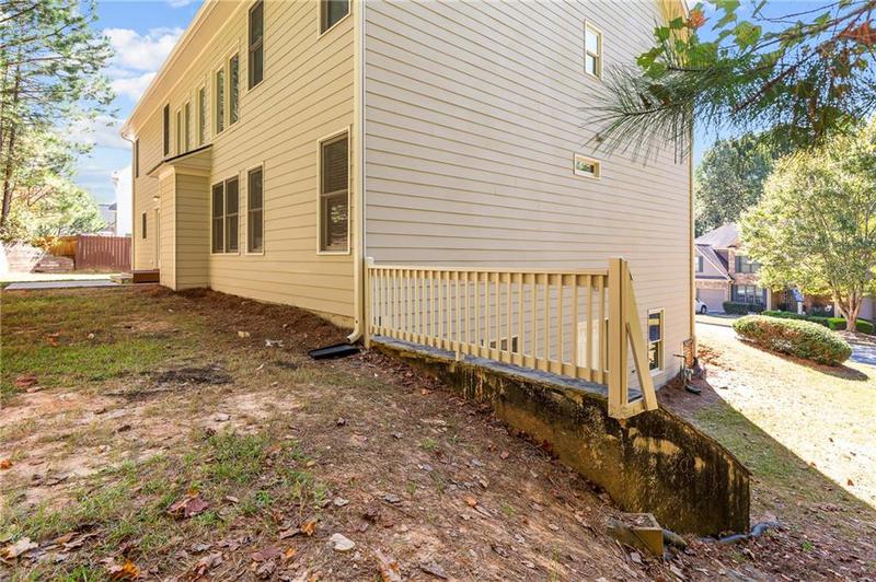 Image for property 906 Fox Croft Place, Canton, GA 30114