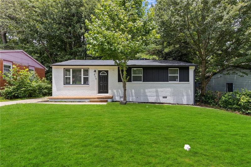 Image for property 858 Bolton Place, Atlanta, GA 30331