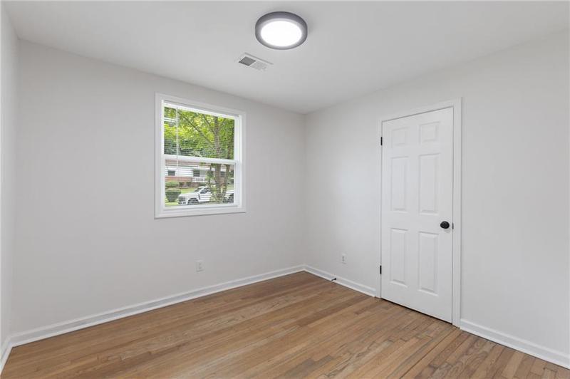 Image for property 858 Bolton Place, Atlanta, GA 30331