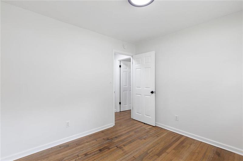 Image for property 858 Bolton Place, Atlanta, GA 30331