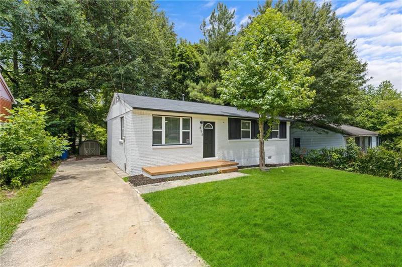 Image for property 858 Bolton Place, Atlanta, GA 30331