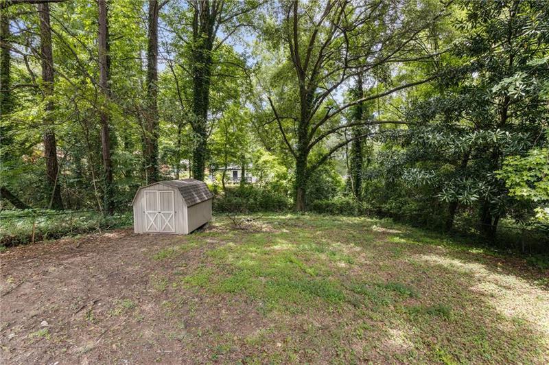 Image for property 858 Bolton Place, Atlanta, GA 30331