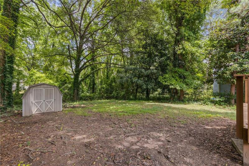 Image for property 858 Bolton Place, Atlanta, GA 30331
