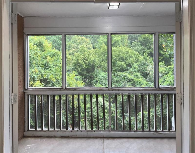 Image for property 14 Saint Claire Lane, Atlanta, GA 30324