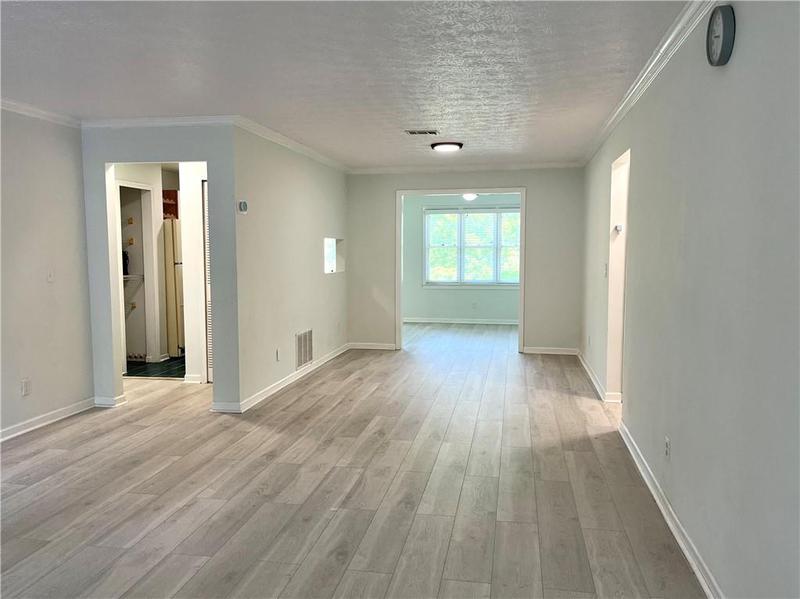 Image for property 14 Saint Claire Lane, Atlanta, GA 30324