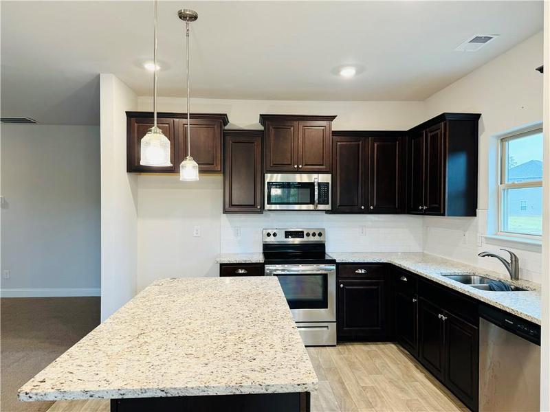 Image for property 2204 Remington Drive, Commerce, GA 30529