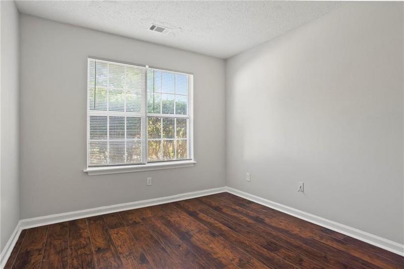 Image for property 10777 Knotty Pine Pl, Hampton, GA 30228
