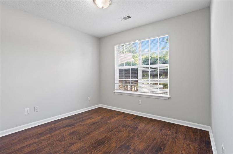 Image for property 10777 Knotty Pine Pl, Hampton, GA 30228