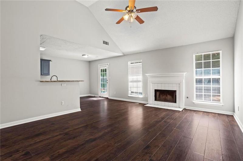 Image for property 10777 Knotty Pine Pl, Hampton, GA 30228