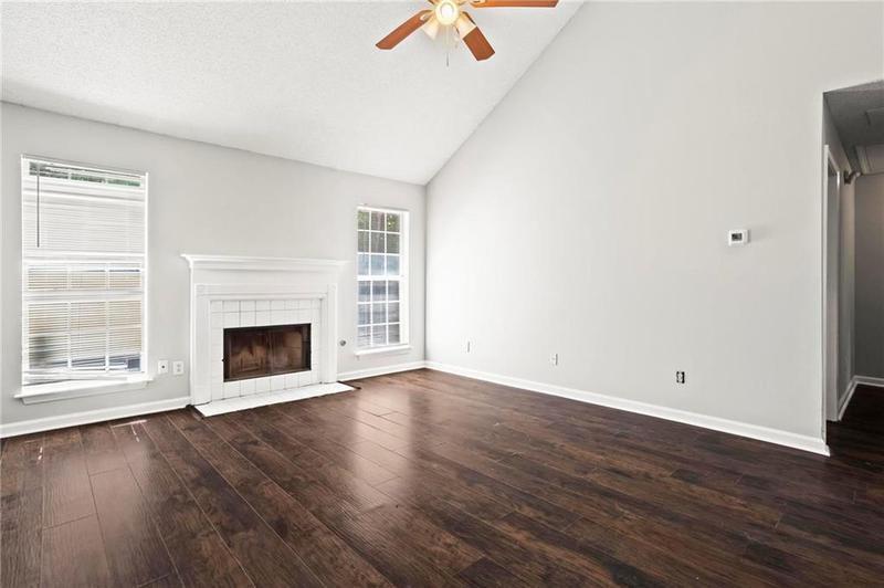 Image for property 10777 Knotty Pine Pl, Hampton, GA 30228