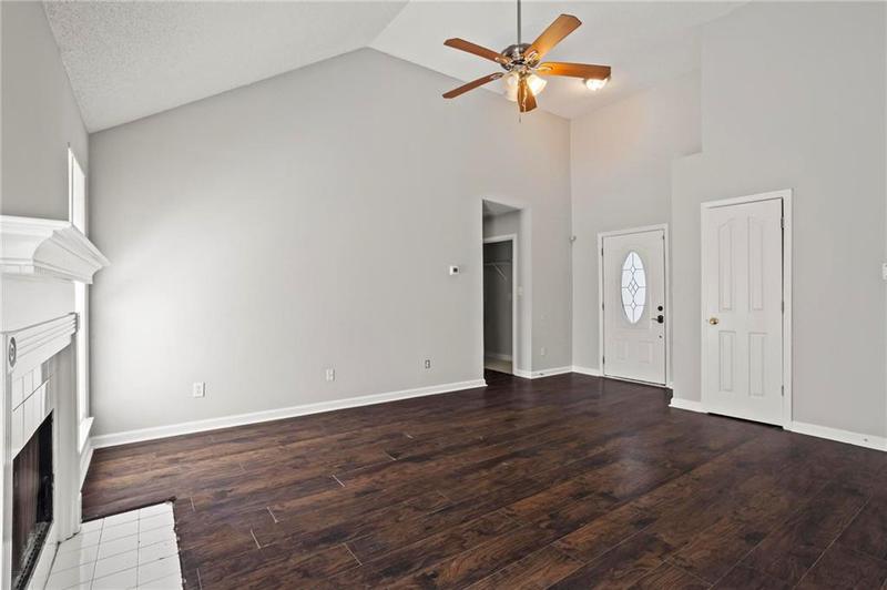 Image for property 10777 Knotty Pine Pl, Hampton, GA 30228