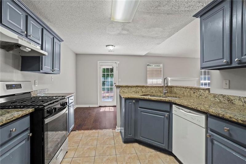 Image for property 10777 Knotty Pine Pl, Hampton, GA 30228