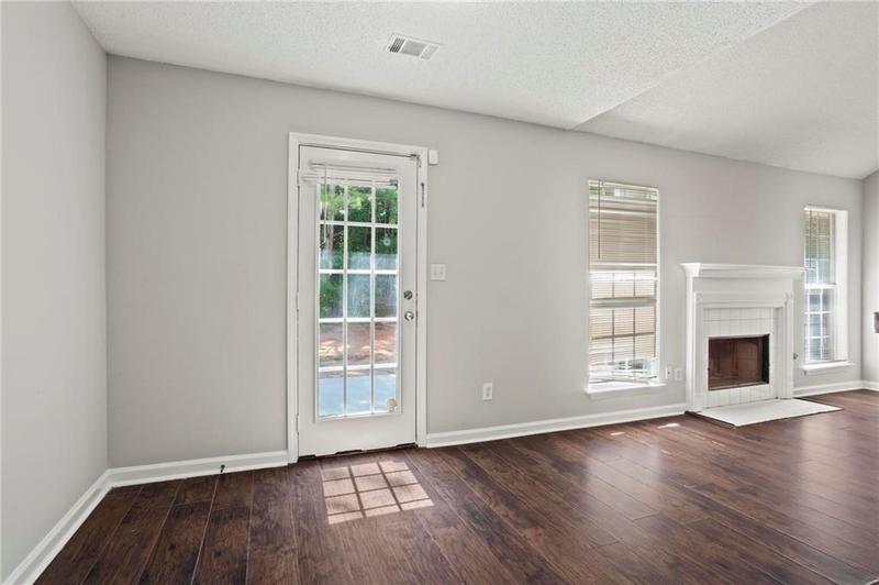 Image for property 10777 Knotty Pine Pl, Hampton, GA 30228