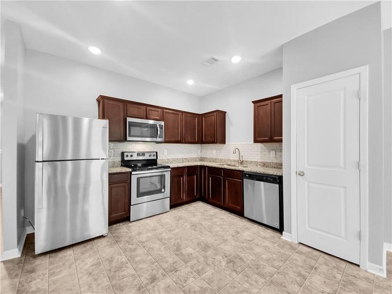 Image for property 2350 Camden Oak Way, Lithonia, GA 30058