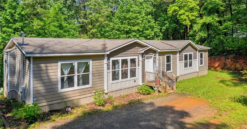 Image for property 315 April Trace, Dawsonville, GA 30534