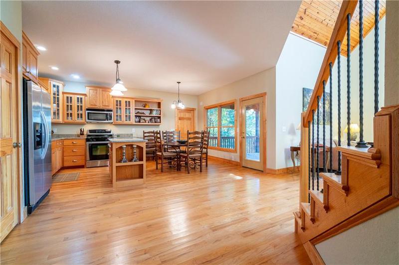 Image for property 1627 Bahn Innsbruck, Helen, GA 30545