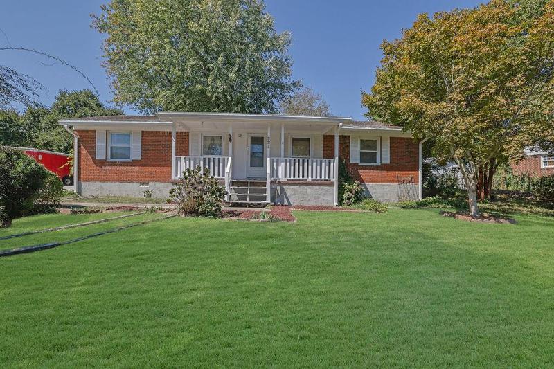 Image for property 2624 Walnut Road, Gainesville, GA 30506
