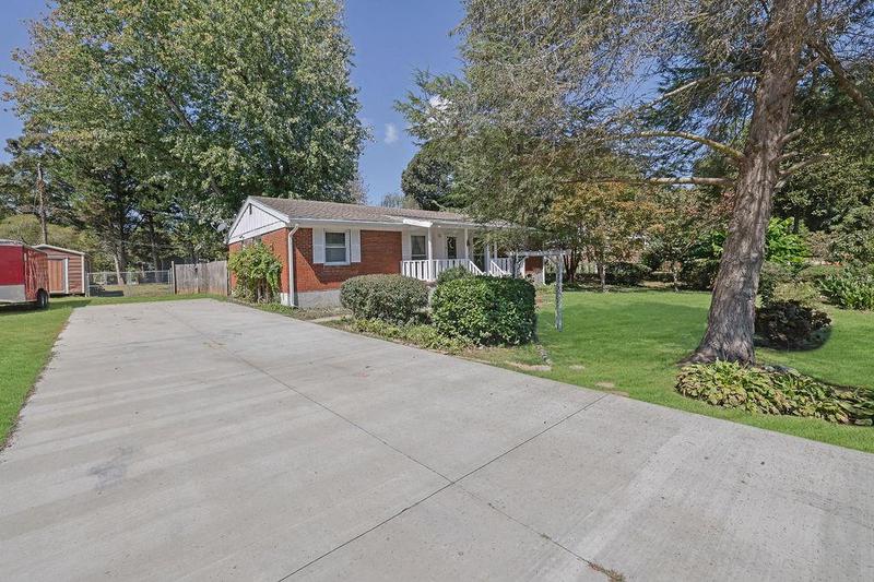 Image for property 2624 Walnut Road, Gainesville, GA 30506