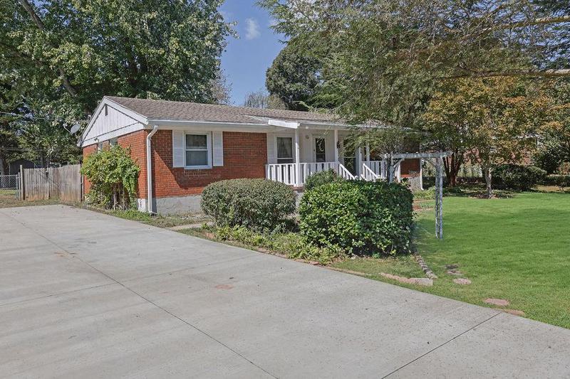 Image for property 2624 Walnut Road, Gainesville, GA 30506