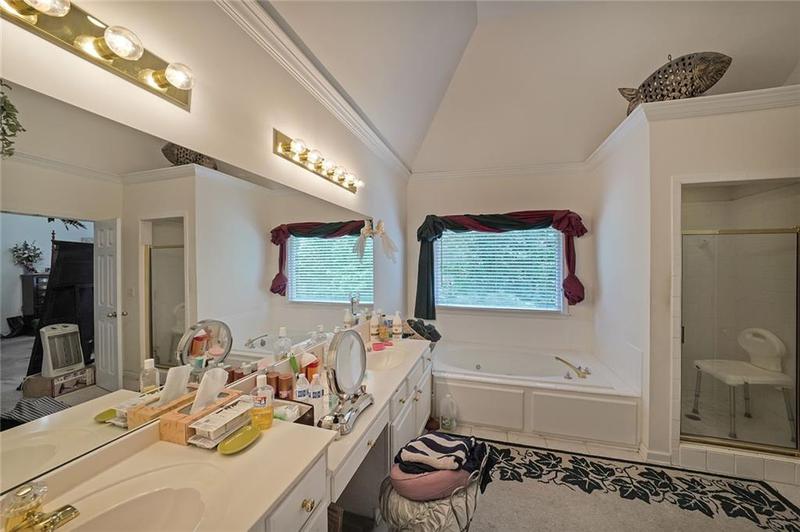 Image for property 2892 Motts Cove Hollow, Lawrenceville, GA 30043