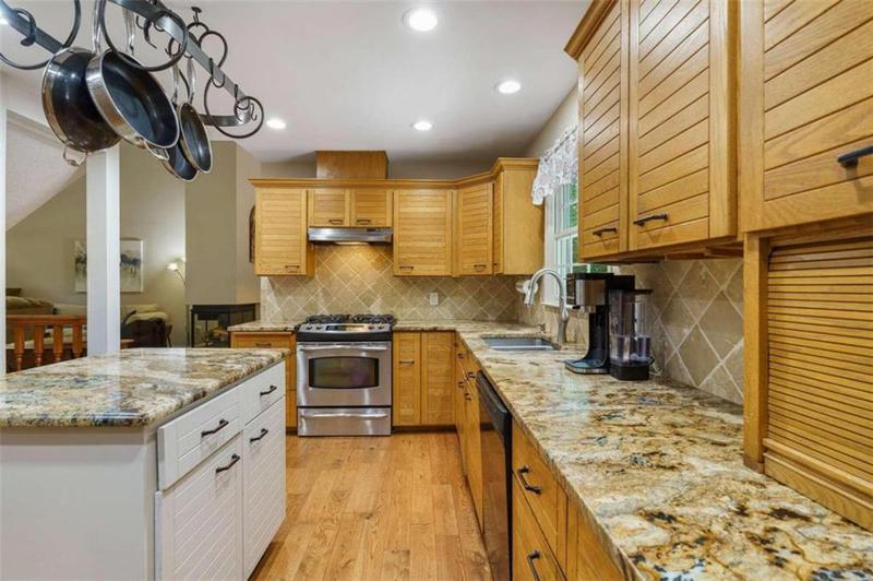 Image for property 978 Mill Bend, Kennesaw, GA 30152