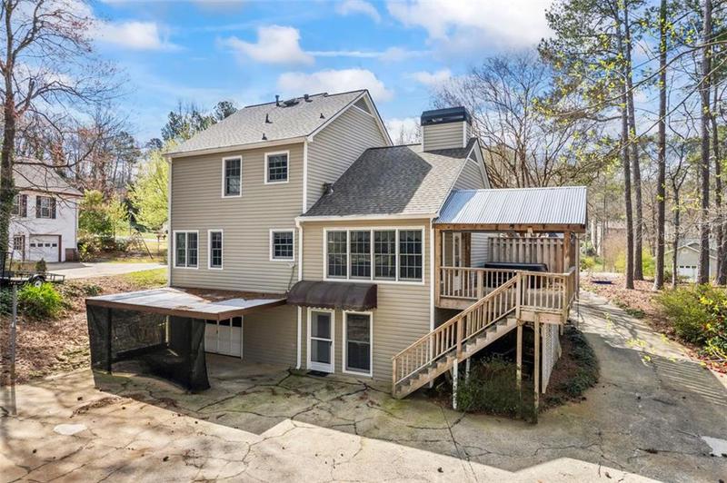 Image for property 978 Mill Bend, Kennesaw, GA 30152