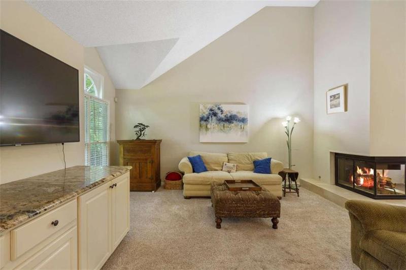 Image for property 978 Mill Bend, Kennesaw, GA 30152