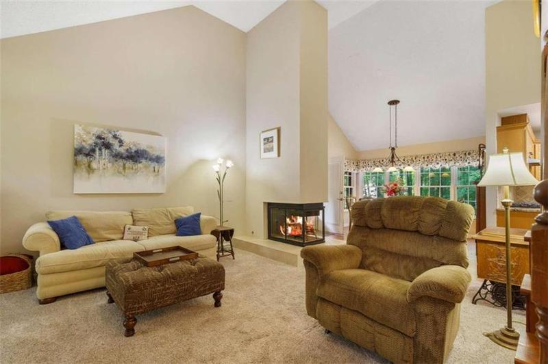 Image for property 978 Mill Bend, Kennesaw, GA 30152