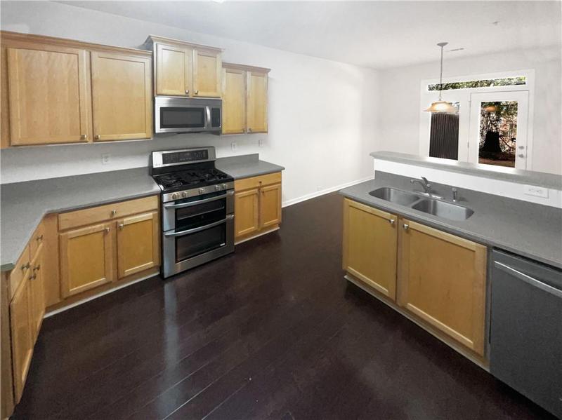 Image for property 27 Tahoe Drive, Newnan, GA 30263