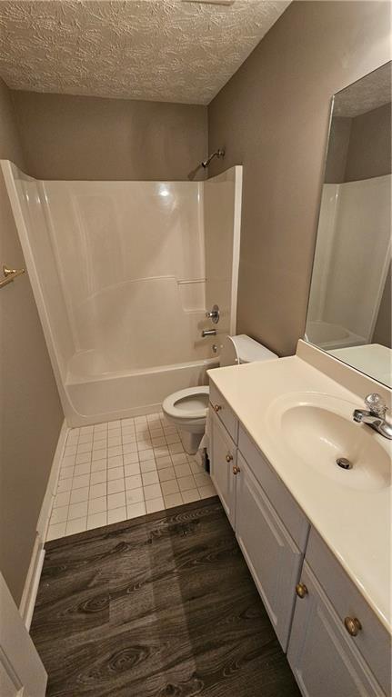 Image for property 41 Ludwick Lane, Lawrenceville, GA 30046