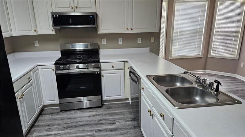 Image for property 41 Ludwick Lane, Lawrenceville, GA 30046