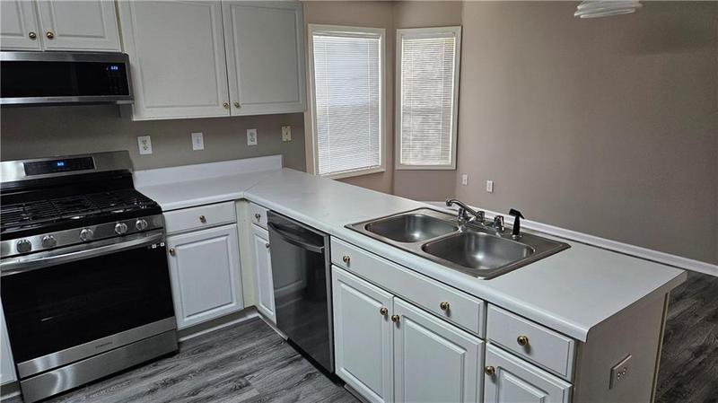 Image for property 41 Ludwick Lane, Lawrenceville, GA 30046