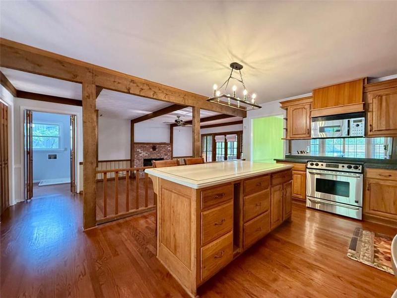 Image for property 8710 Mount Rushmore Drive, Johns Creek, GA 30022