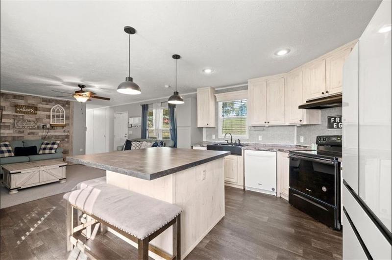 Image for property 236 Vernons View, Dahlonega, GA 30533
