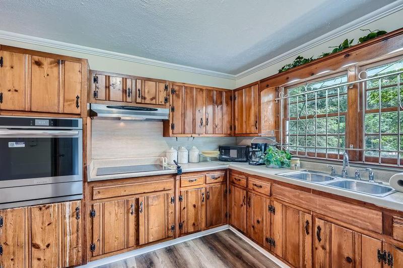Image for property 2190 Montrose Avenue, Atlanta, GA 30311