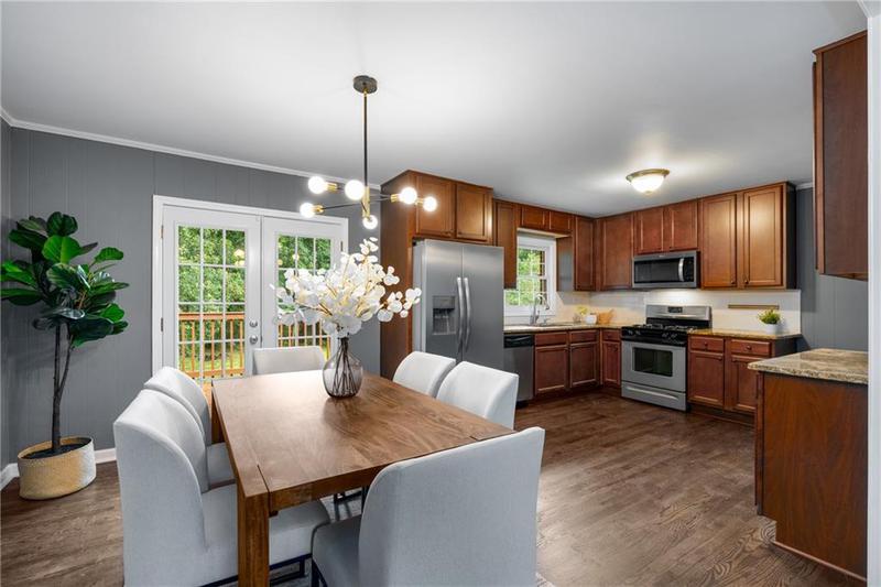 Image for property 2521 Whites Mill Lane, Decatur, GA 30032