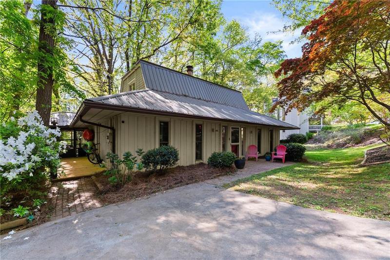 Image for property 652 Wilshire Place, Gainesville, GA 30501
