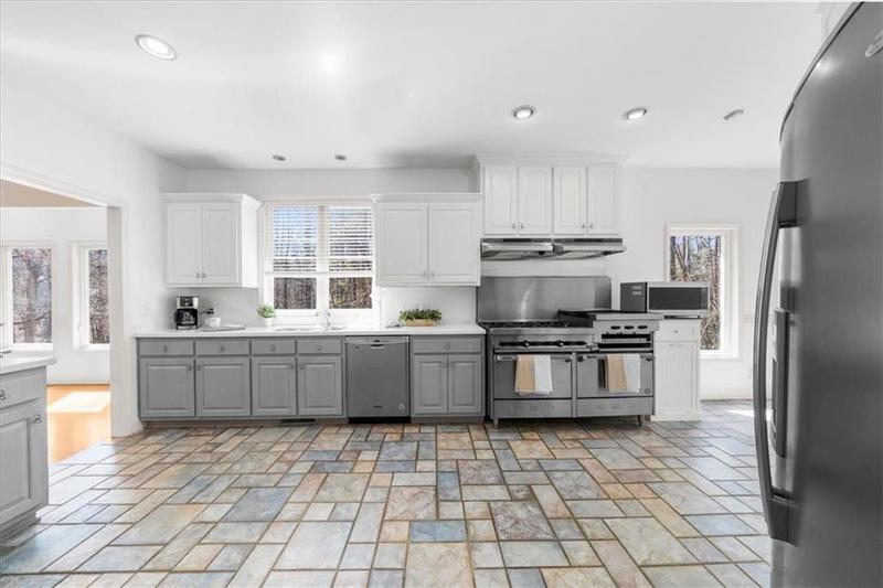 Image for property 6137 White Oak Drive, Flowery Branch, GA 30542