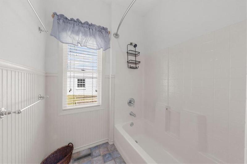 Image for property 6137 White Oak Drive, Flowery Branch, GA 30542