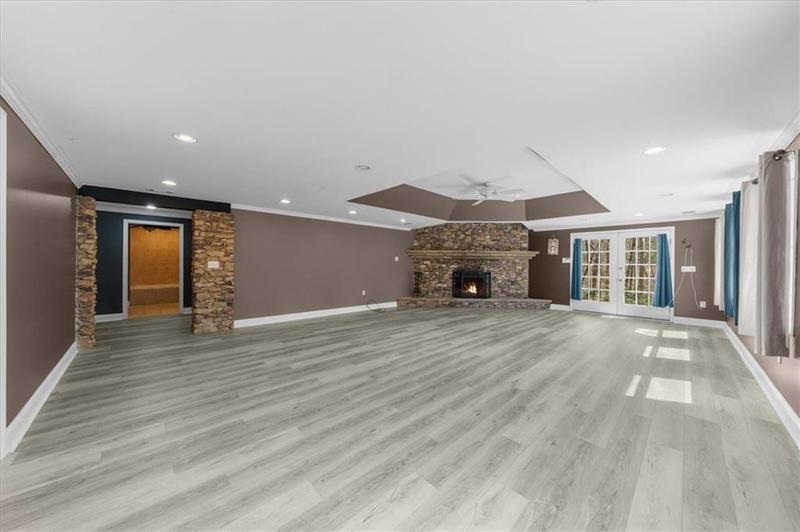 Image for property 6137 White Oak Drive, Flowery Branch, GA 30542