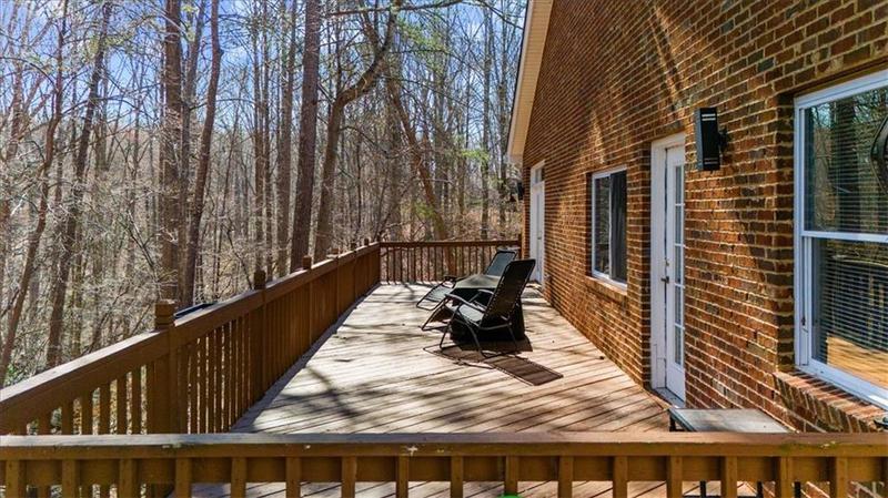 Image for property 6137 White Oak Drive, Flowery Branch, GA 30542